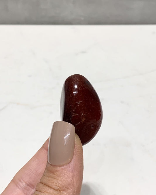 Pedra Ágata Vermelha rolada Tingida 12 a 20 gramas