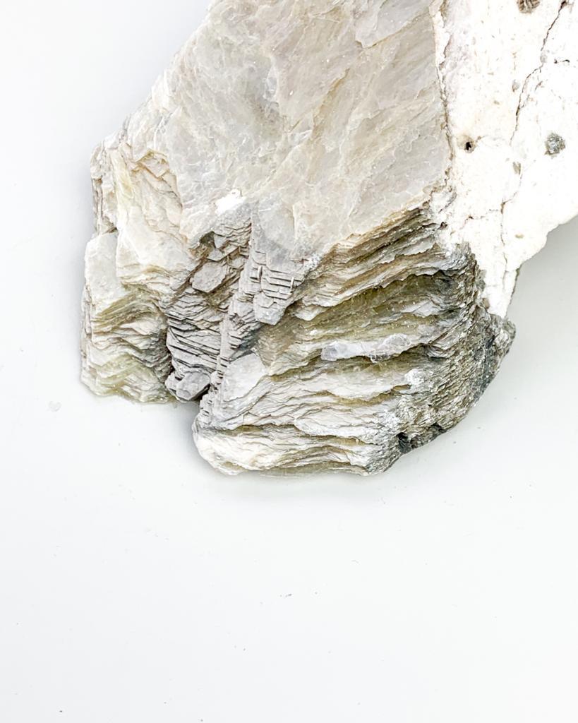 Mica no Feldspato Bruto 1,430 Kg aprox.