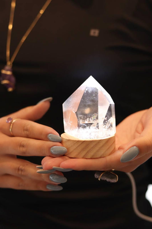 Luminária Ponta Polida Quartzo Cristal Pequena