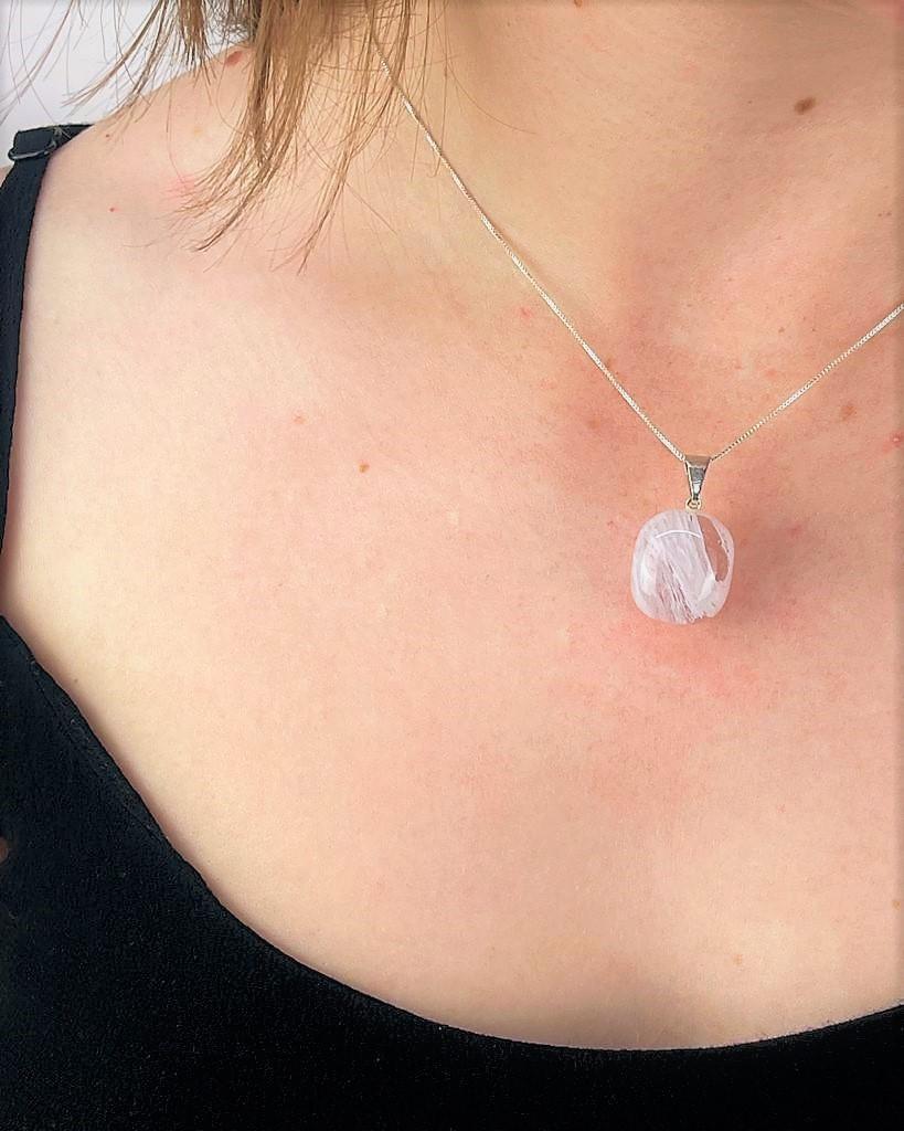 Pingente Obsidiana Lavanda Rolada com Pino Banhado Prata