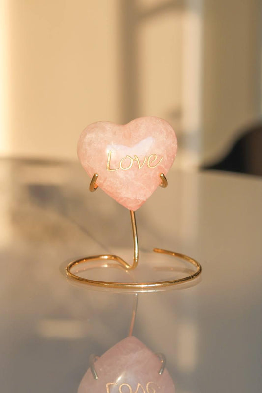 Coração Quartzo Rosa Love Base Banho Ouro