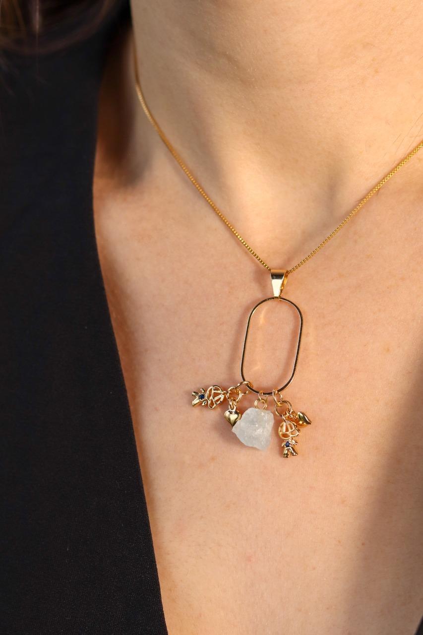 Colar Elo de Mãe com Meninos e Água Marinha Banho Ouro