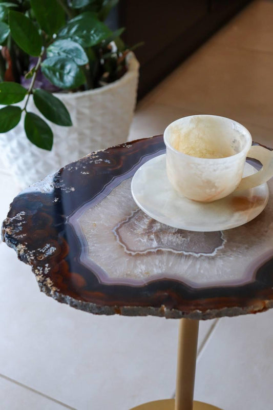 Mesa Decorativa Dourada Chapa de Ágata Natural 62cm