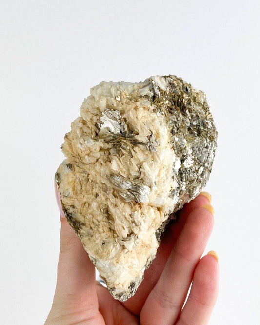Pedra Mica Cinza Bruta 543 gramas