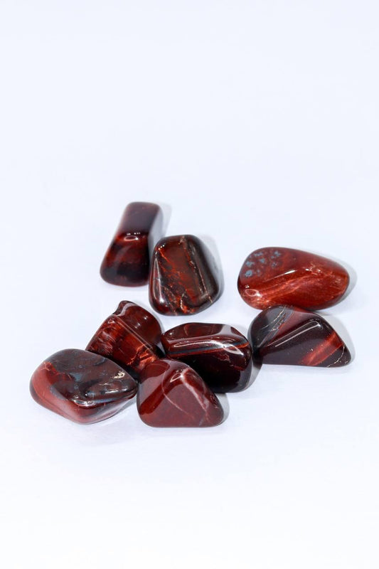 Pedra Olho de Tigre Vermelho Rolado 5 a 7 gramas