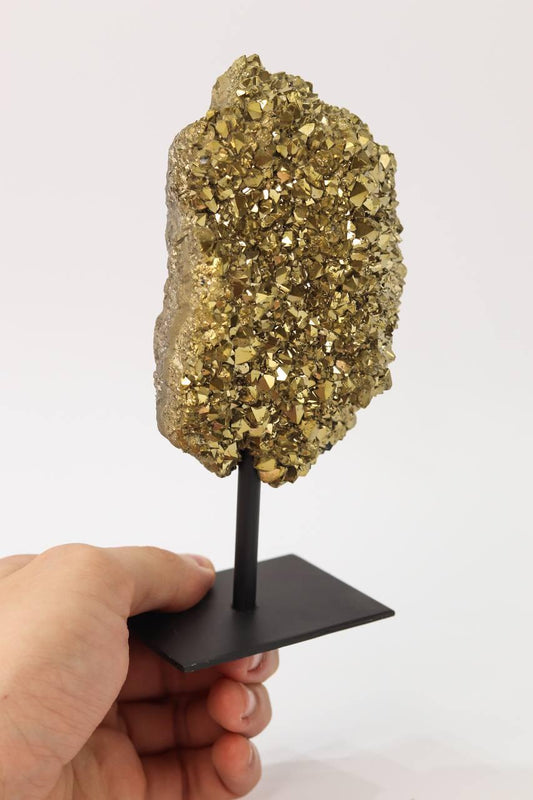Drusa Quartzo Titânio Gold na Base de Metal 449 gramas