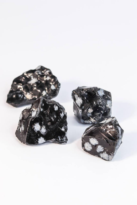 Pedra Obsidiana Flocos de Neve Bruta 40 a 65 gramas