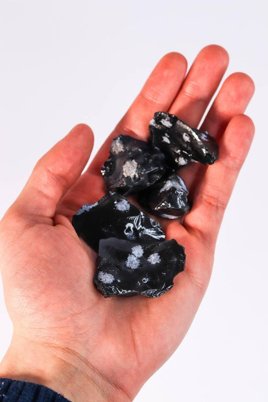Pedra Obsidiana Flocos de Neve Bruta 12 a 29 gramas