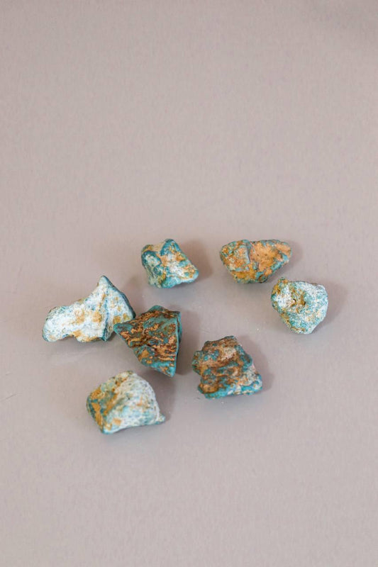 Pedra Turquesa Natural Bruta 5 a 9 gramas