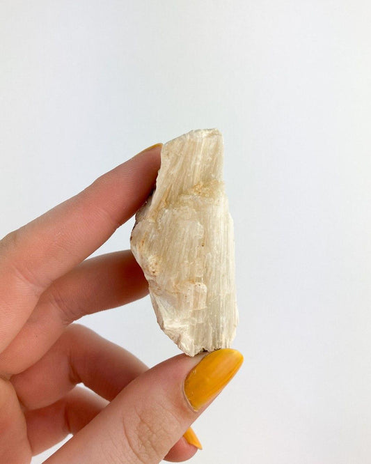 Pedra Escolecita Bruta de 35 a 58 gramas