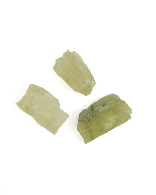 Pedra Hidenita Kunzita Verde Bruta 6 a 9 gramas