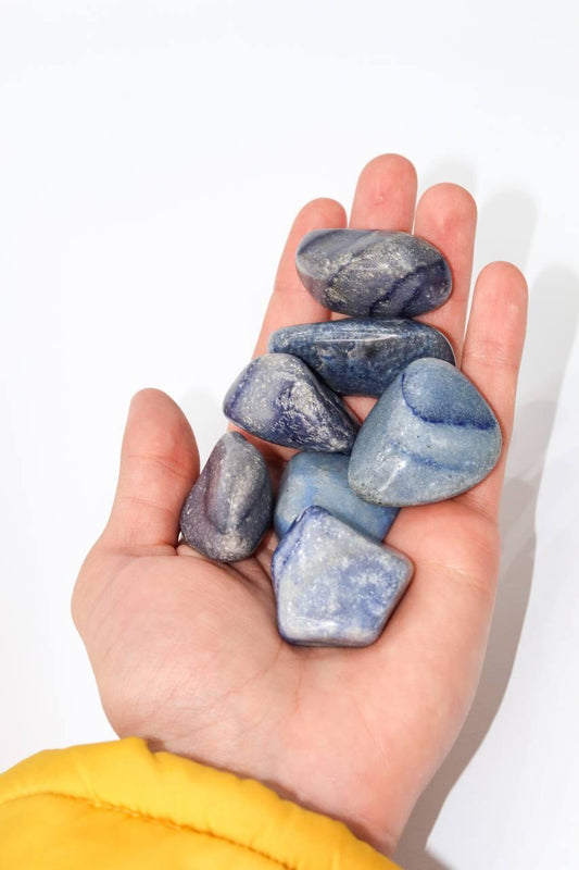 Pedra Quartzo Azul rolado 30 a 44 gramas