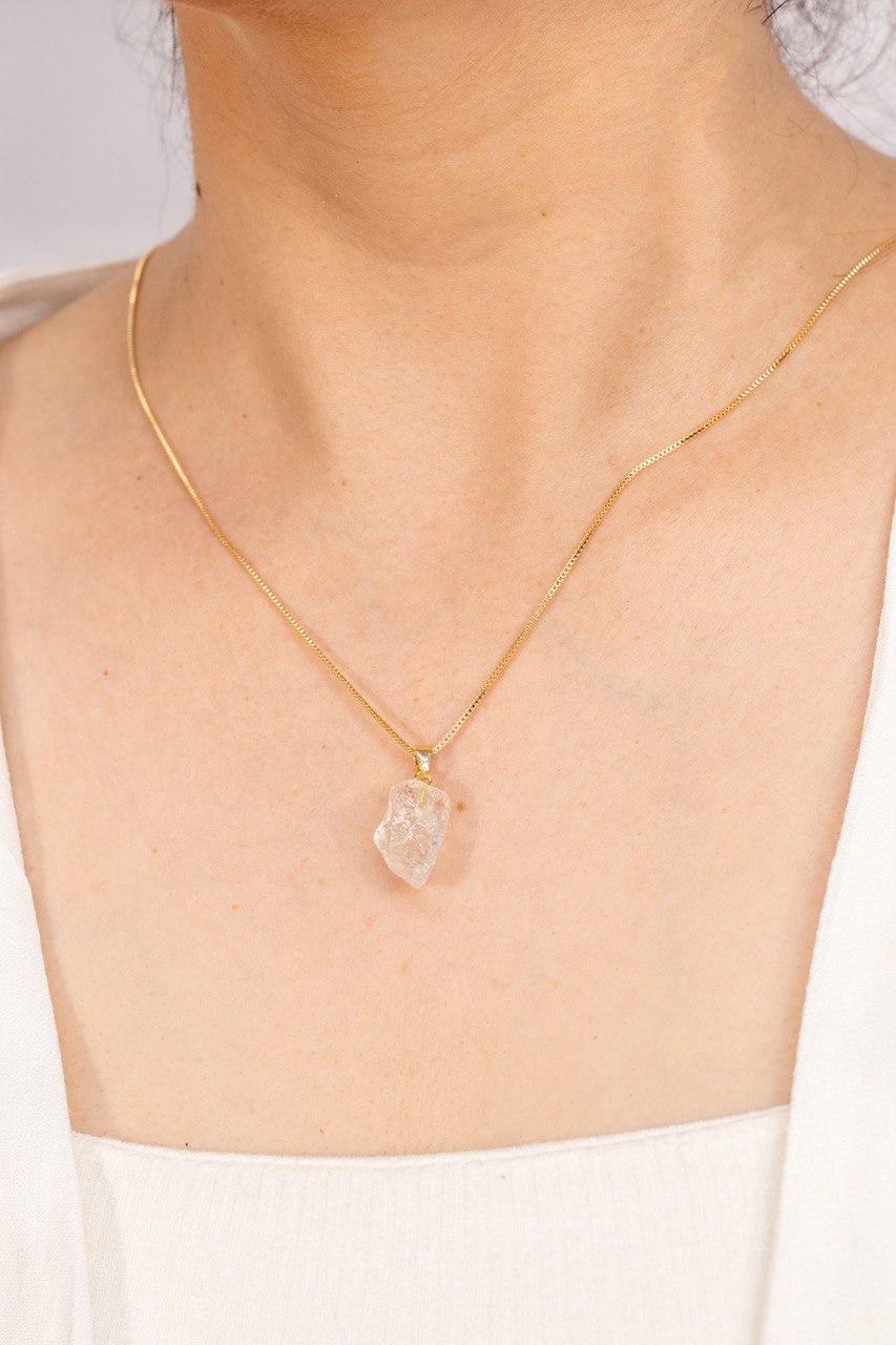 Pingente Cristal bruto Banhado Ouro