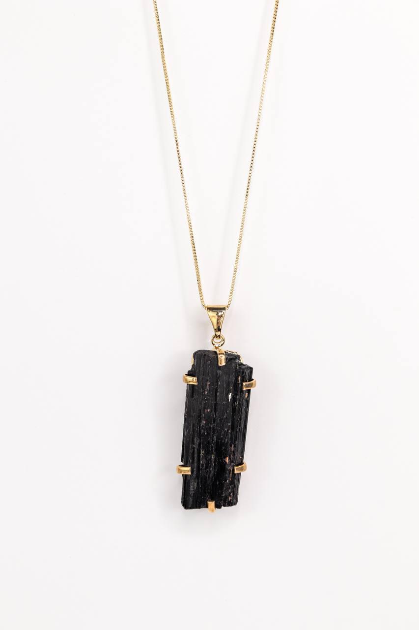 Pingente Turmalina negra com garra banho ouro