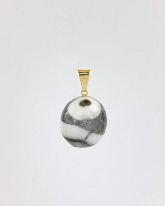 Pingente Zebra Stone Rolada com Pino Banhado Ouro