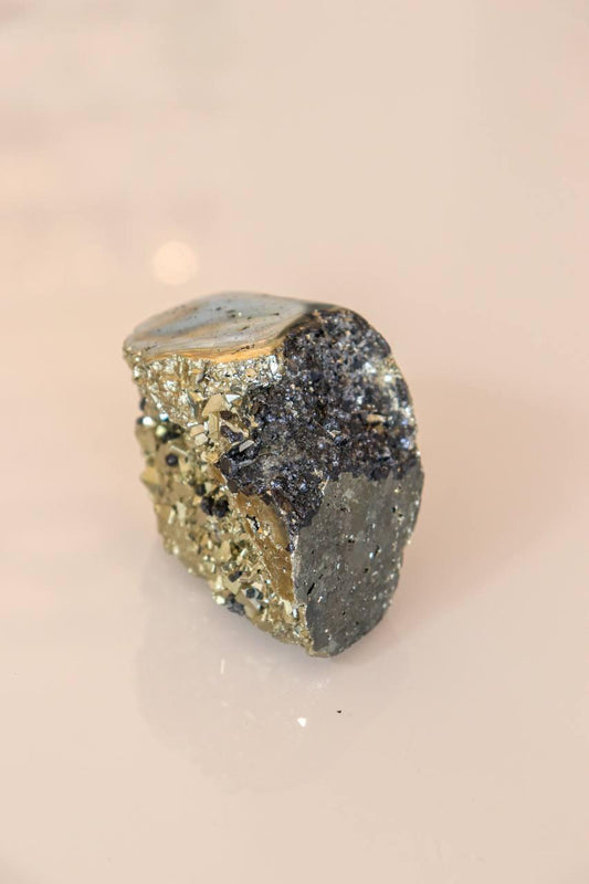 Pedra Pirita Semi Polida 380 gramas