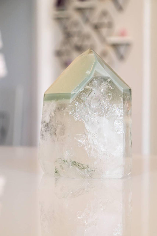 Ponta Polida Cristal Quartzo com Clorita Fantasma 1,050 Kg