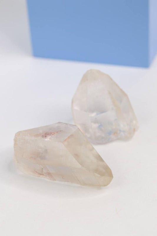 Pedra Ponta Cristal bruto 74 a 88 gramas