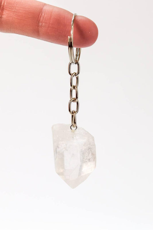 Chaveiro ponta Cristal bruta prateado
