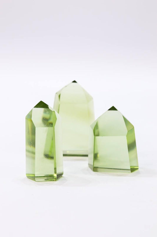 Ponta Obsidiana Verde Claro 40 a 64 gramas aprox.