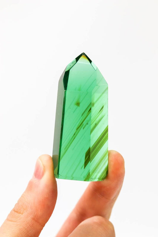 Ponta Obsidiana verde 60 a 75 gramas aprox.