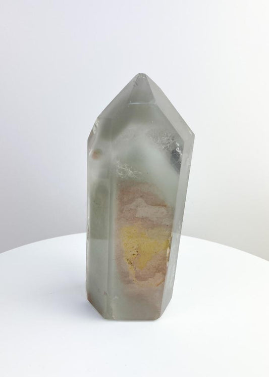 Ponta Polida Cristal Quartzo com Clorita Fantasma 775 gramas