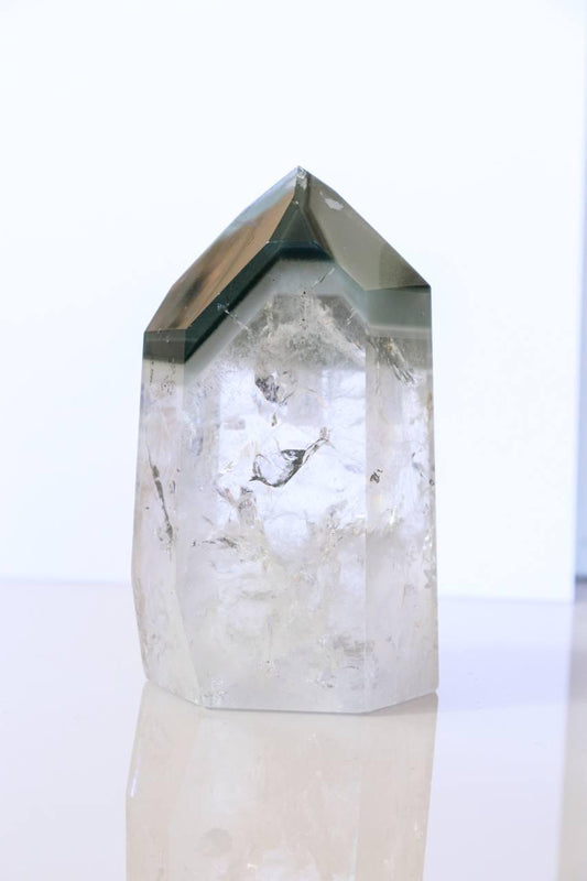Ponta Polida Cristal Quartzo com Clorita Fantasma 960 gramas