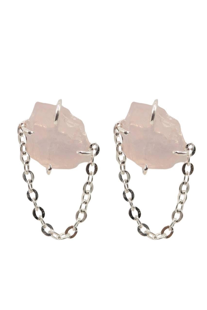 Brinco Quartzo Rosa Bruto Garra com Corrente Banho Prata