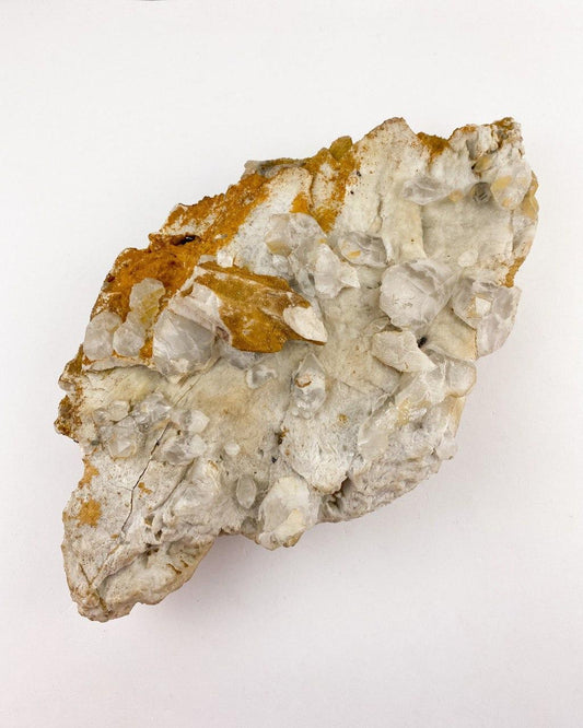 Pedra Quartzo com inclusão de Mica e Fosfato