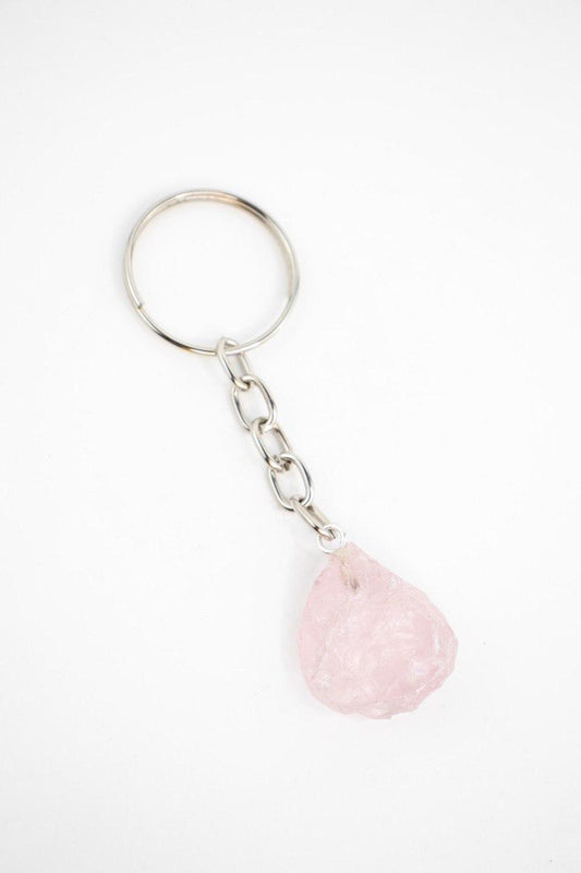 Chaveiro Quartzo Rosa Bruto prateado