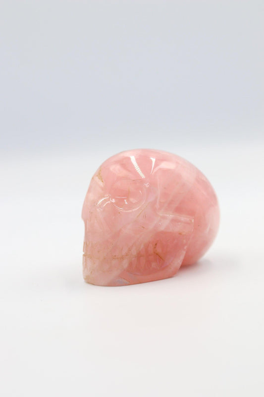 Crânio Quartzo Rosa entre 280 a 310 gramas aprox.