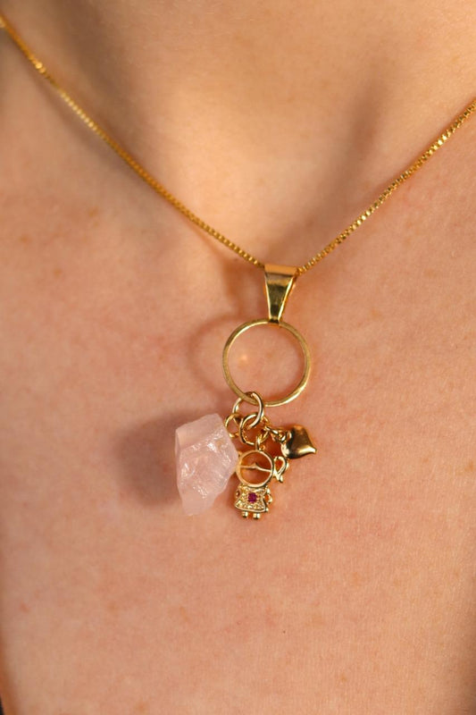 Colar Amor de Mãe com Menina e Quartzo Rosa Banho Ouro