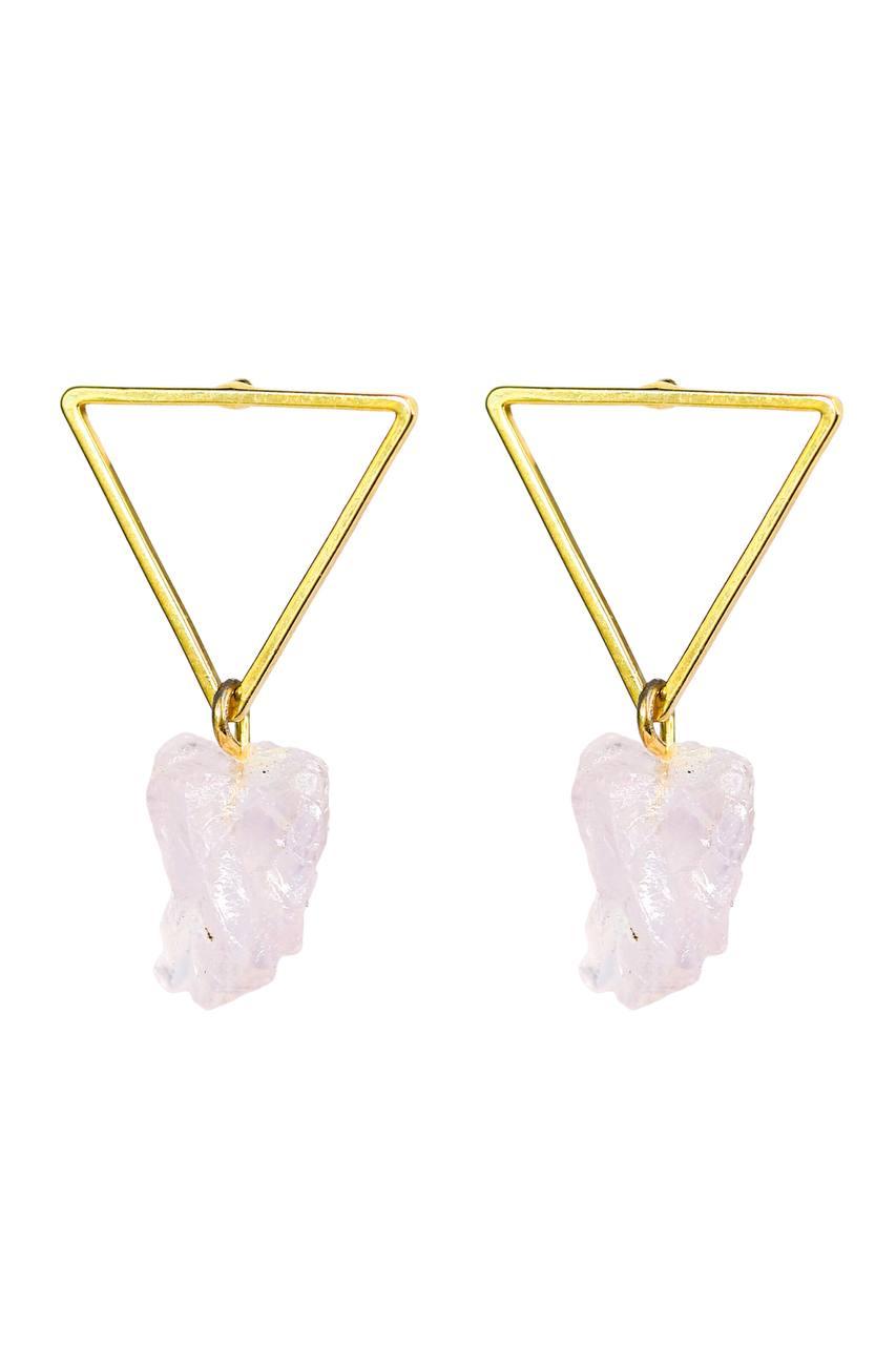 Brinco Pedra Quartzo Rosa Bruta com Triângulo Banho Ouro