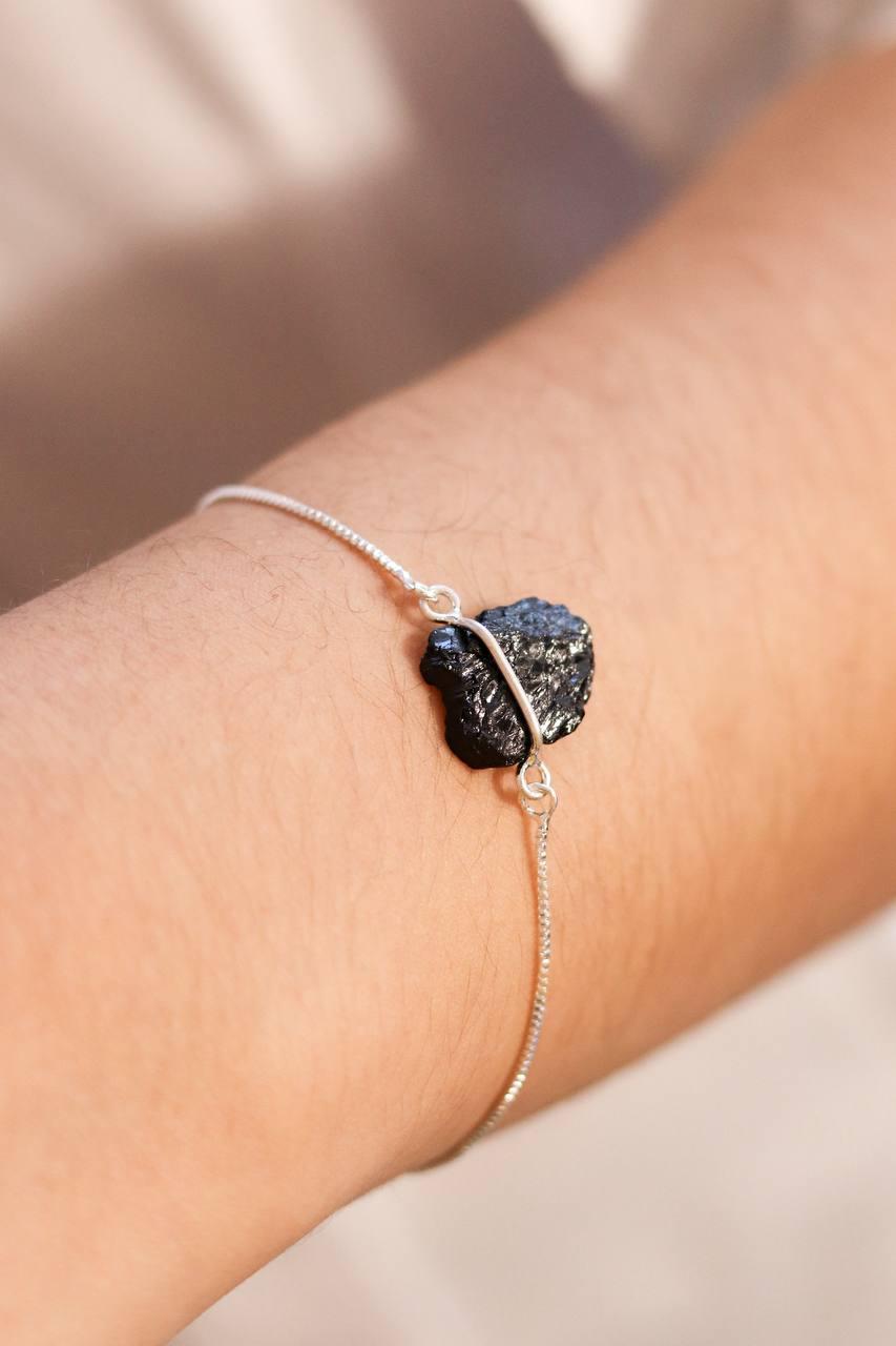 Pulseira Turmalina Preta Abraço Banho Prata