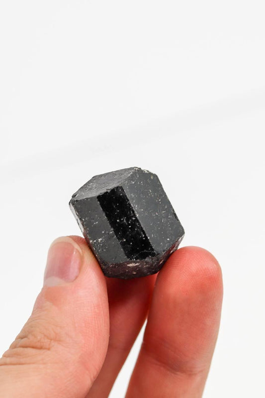 Pedra Turmalina Negra (Schorlina) bruta 10 a 19 gramas
