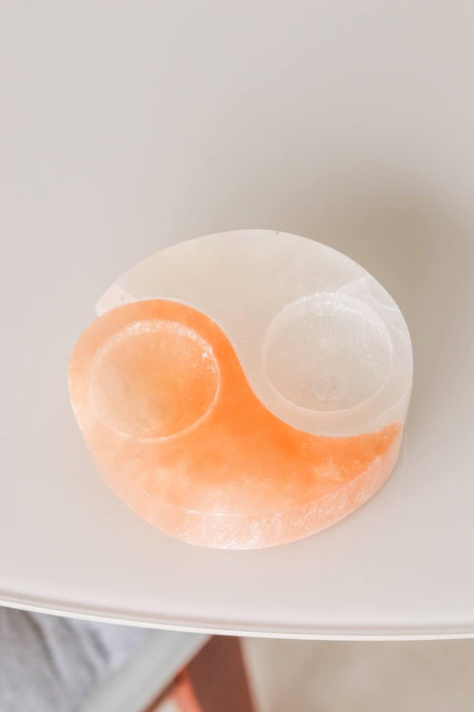Porta Vela Yin-yang Selenita Laranja e Selenita Branca